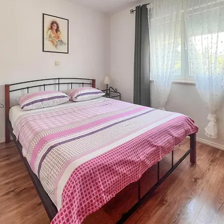 Cozy In With Swimming Pool Appartement *