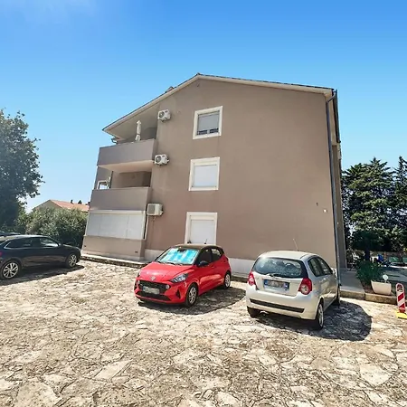 Stunning In * Medolino