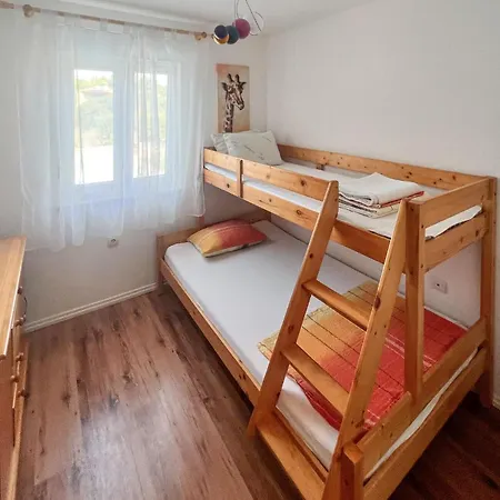 Appartement Cozy In With Swimming Pool Medulin